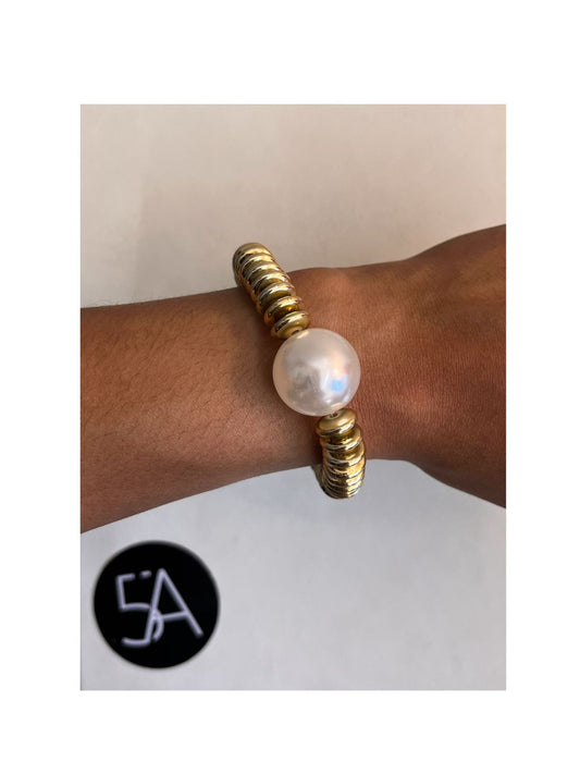Pulsera Dorada con Perla