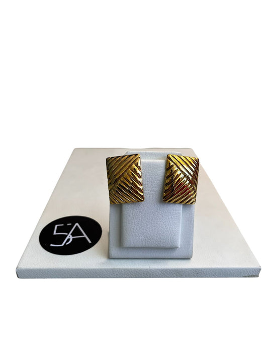 ✨ Aros dorados geométricos – sobriedad con carácter ✨