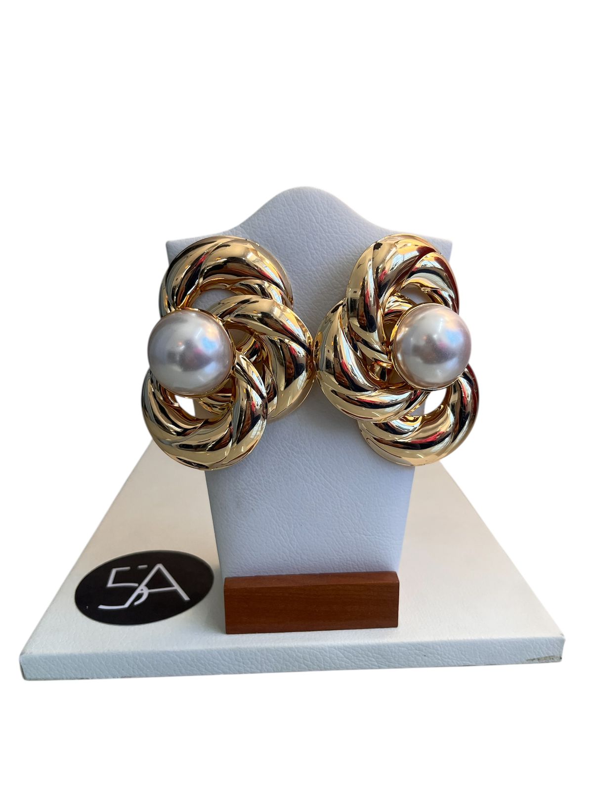 ✨ Aros dorados con perla – clásico poderoso y ultra elegante ✨