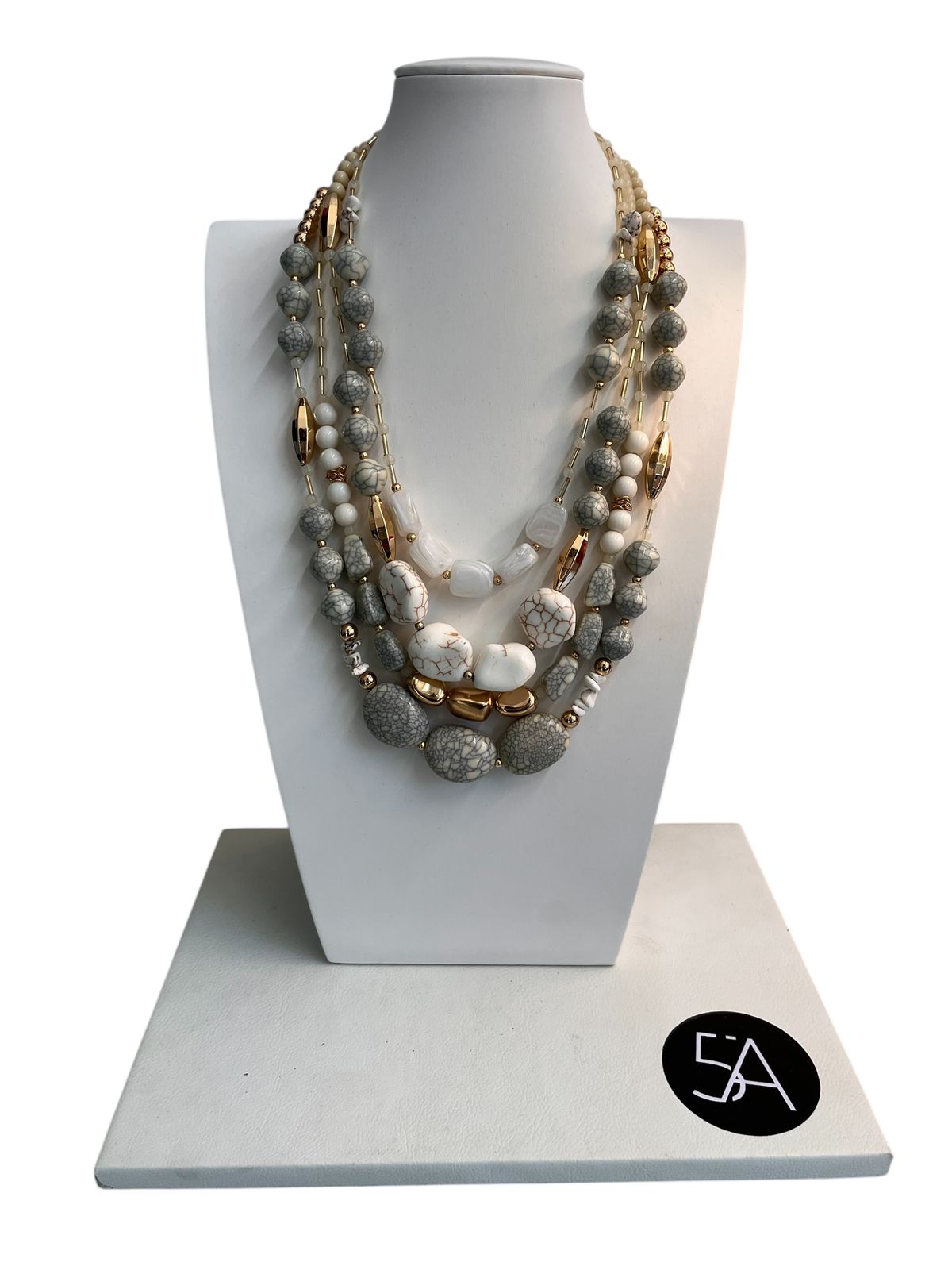 Collar Multicapa Blanco y Gris