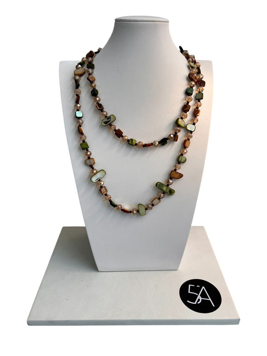 Collier Équinoxe – Armonía de Piedras y Luz