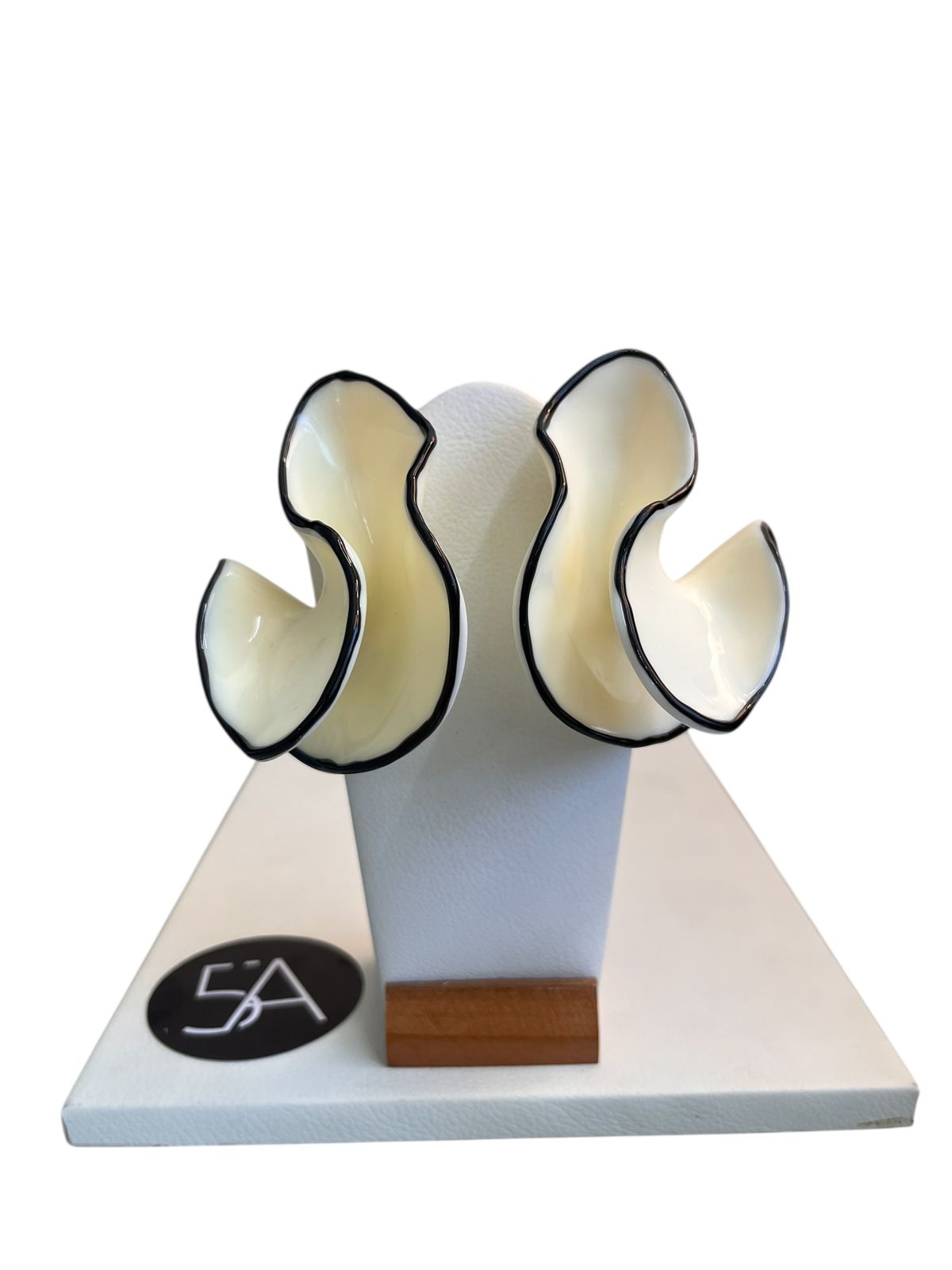 ✨ Aros orgánicos bicolor marfil & negro